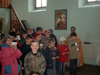 Дети в храме на косе - в гостях у прп. Сергия Радонежского