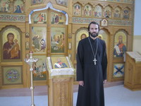 Отец Александр Соколов в храме в честь святого праведного Федора Ушакова