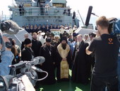 Заупокойная лития на БДК Калининград во время морского похода