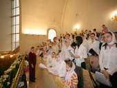 Фото 5. Детско-юношеский хор собора участвует в богослужении